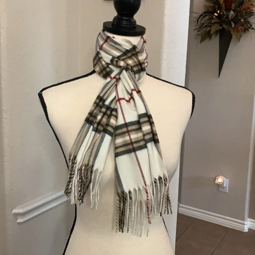 V.FRAAS cashmink red, blue, tan, cream plaid scarf
